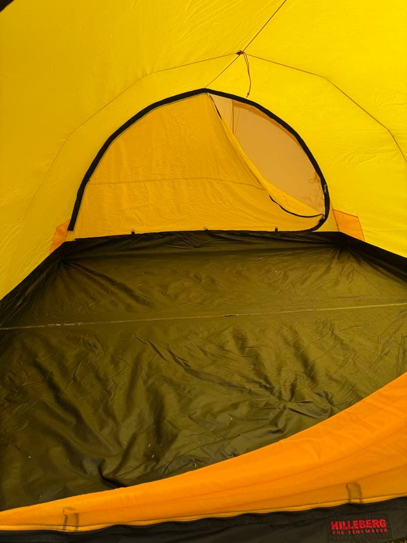 希少ヒルバーグ ケロン4gt 旧サンドカラーhilleberg keron4gt