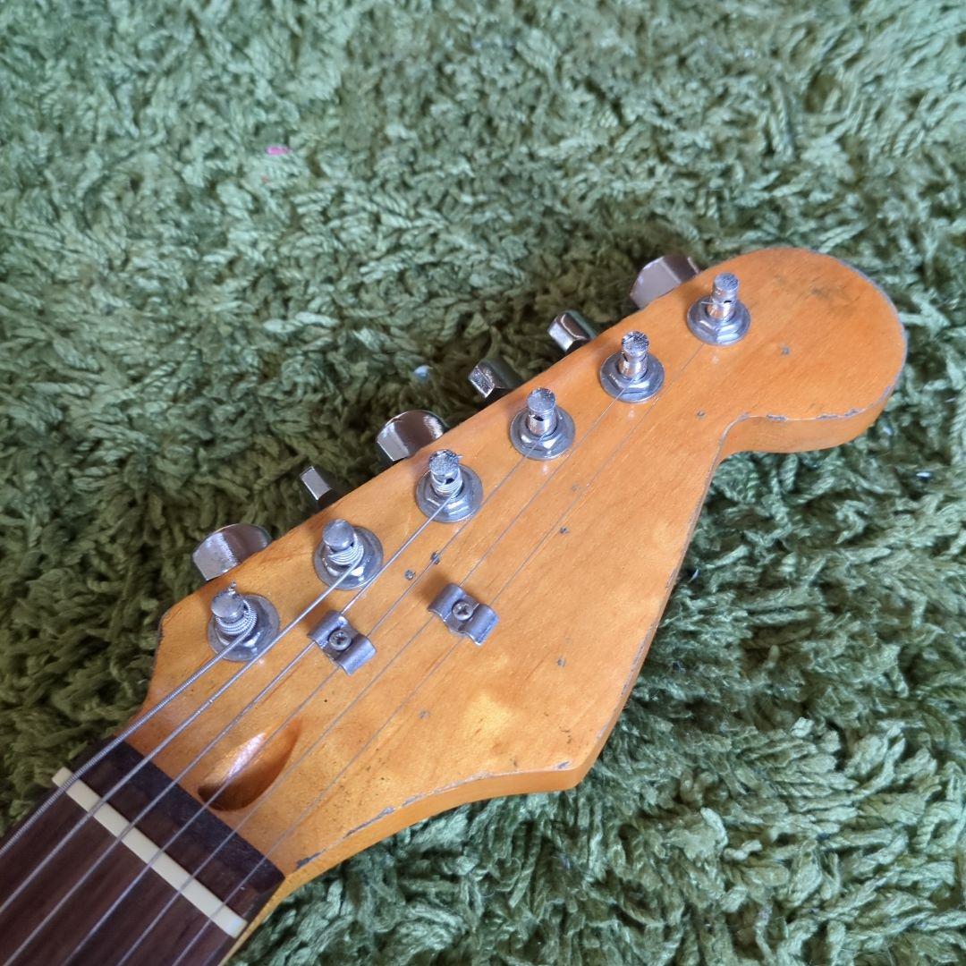 エレキギター ブラック ストラトタイプ　レリック