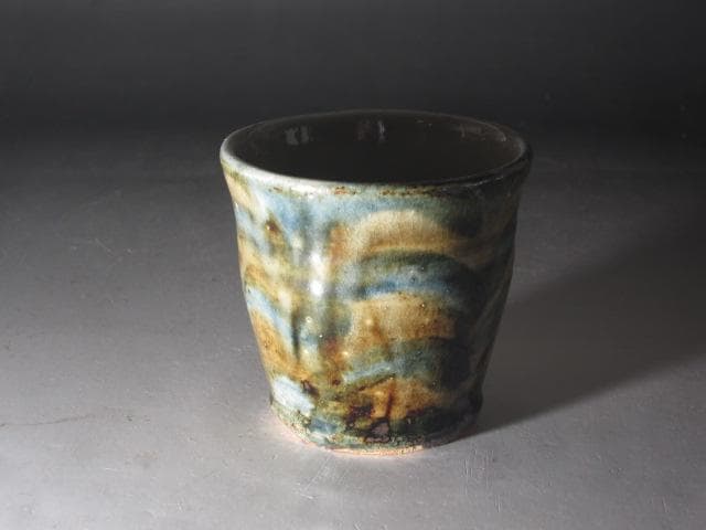 ☆　河井寛次郎　彩湯飲　様々な顔を楽しめる一品☆y422