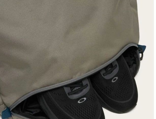 【新品＆未使用】オークリー　ボストンバック　トートバック　ゴルフ