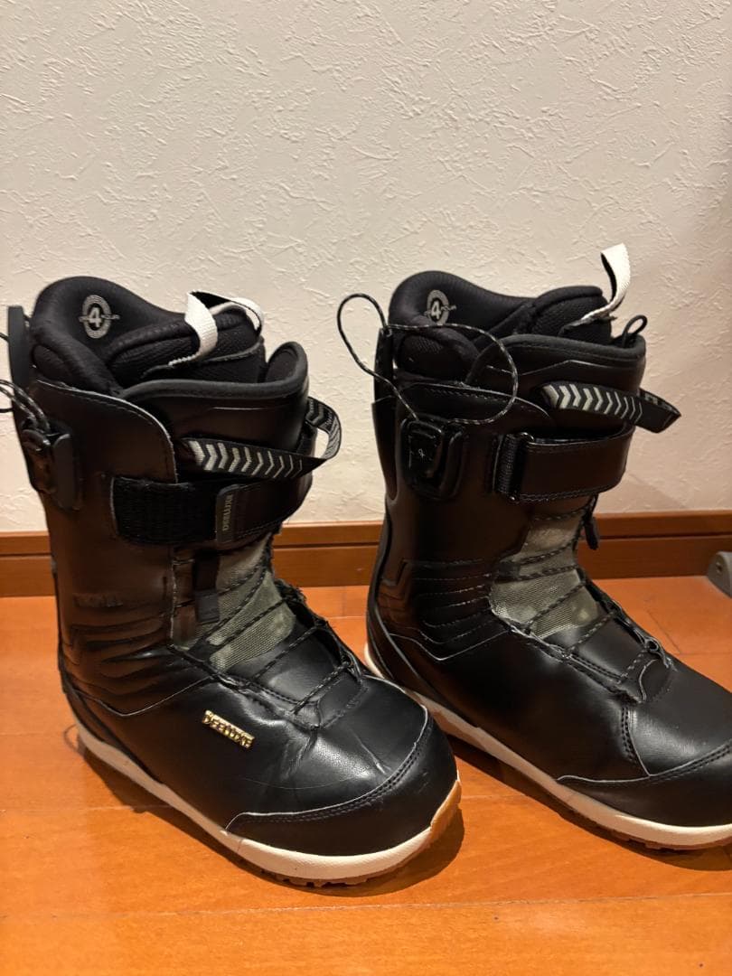 22-23年 DEELUXE EMPIRE 24.5 ディーラックス S4