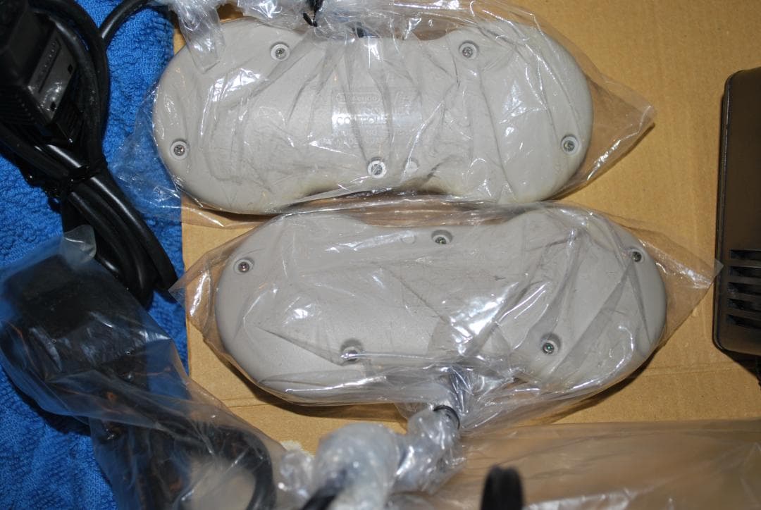 任天堂”ファミリーコンピューター™”中古すぐ遊べるセットの出品です。