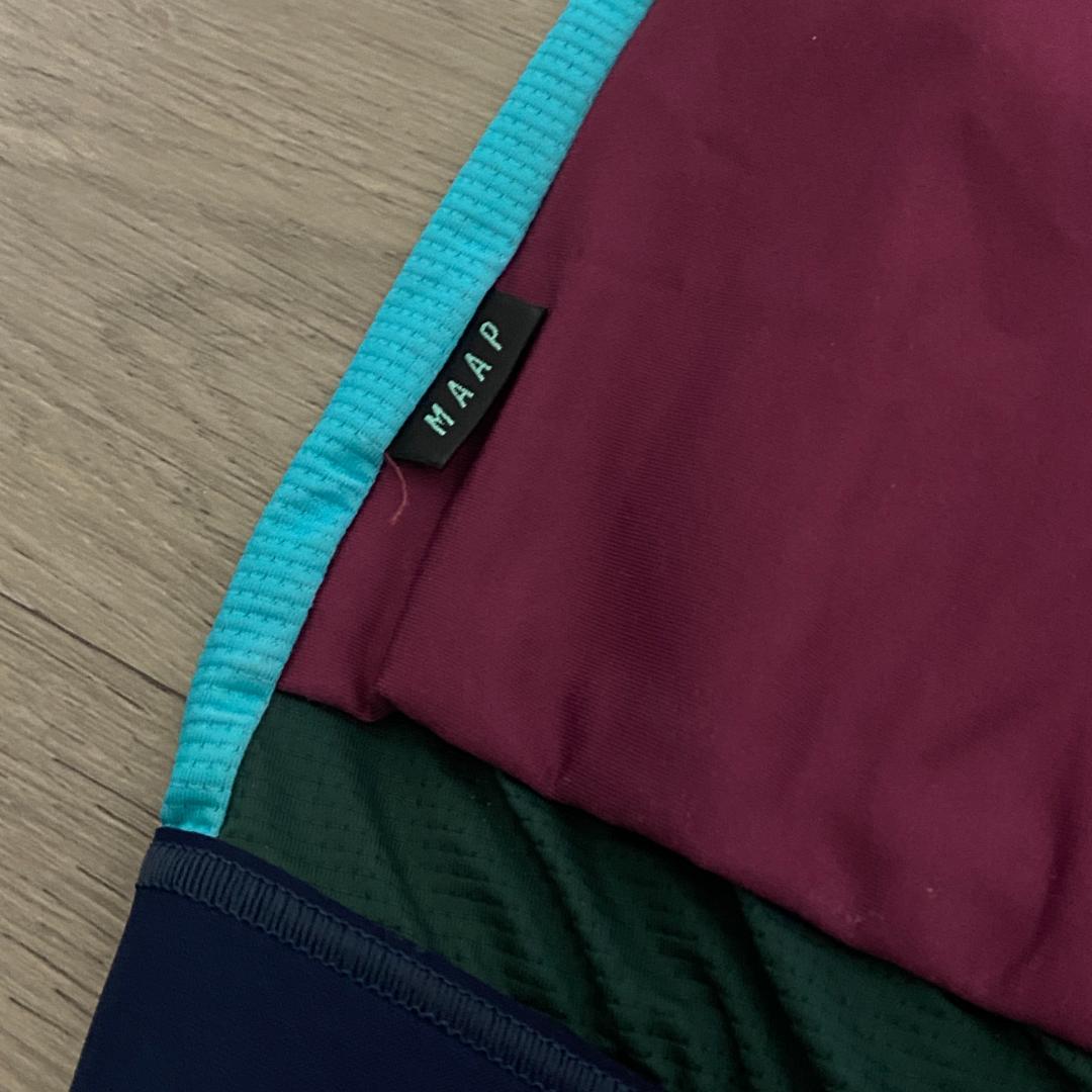 【美品】 サイクルジャージ M マルチカラー イタリア製