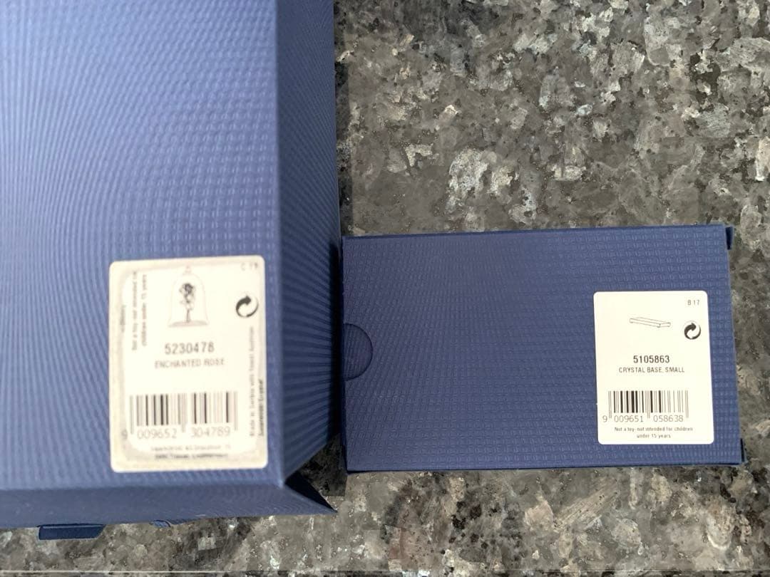 スワロフスキー　美女と野獣　マジックローズ＋台座