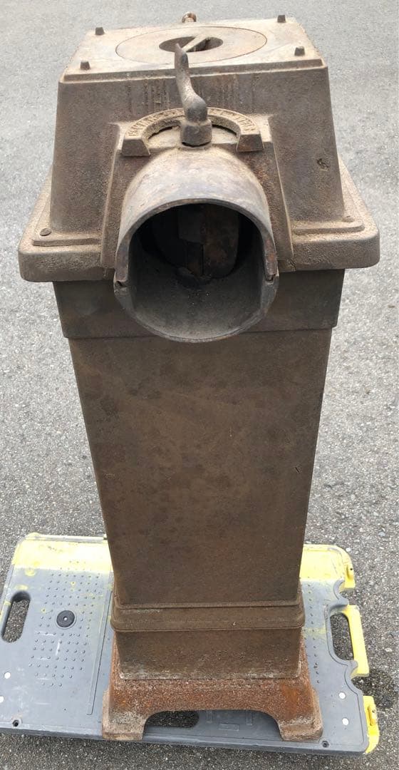 ストーブ フランス　鋳物 鉄製長野市引き取り限定