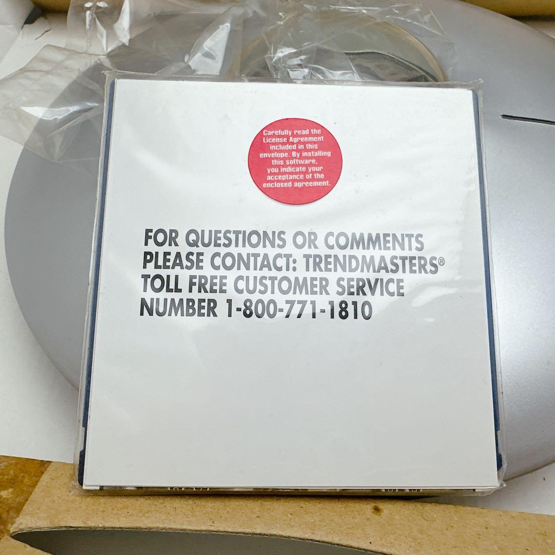 新品未使用　マーズ・アタック！ マーシャン・フライング・ソーサー フィギュア