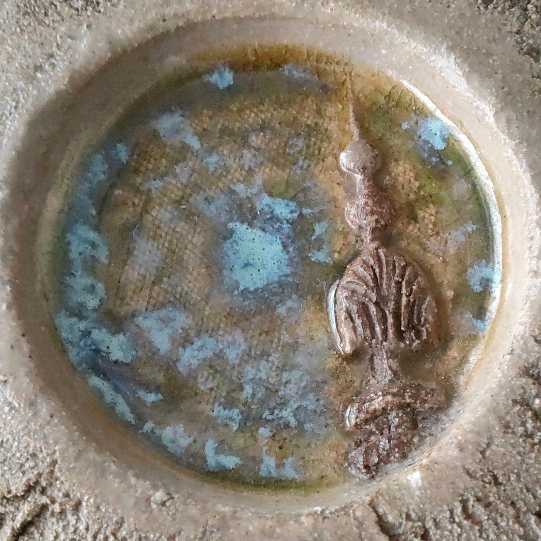 織部 陶額　相輪