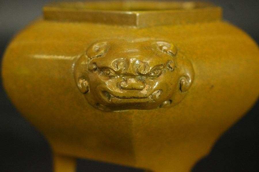 香炉 獅子双耳 三足香炉 金属製 木箱付(メ1186)