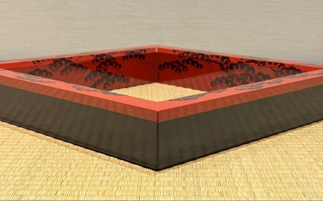 能登輪島塗 慶塚 朱塗老松蒔絵 炉縁 共箱 共布