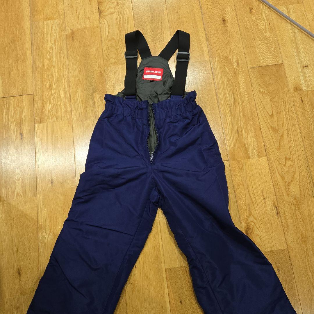 限定値下げ！140cm スキーウェア上下、ジュニアL手袋セット（青・緑・紺）