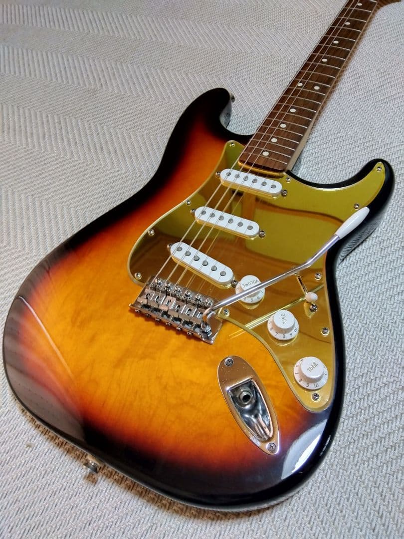 Fender mexico 3-COLOR SUNBURST 限定モデル