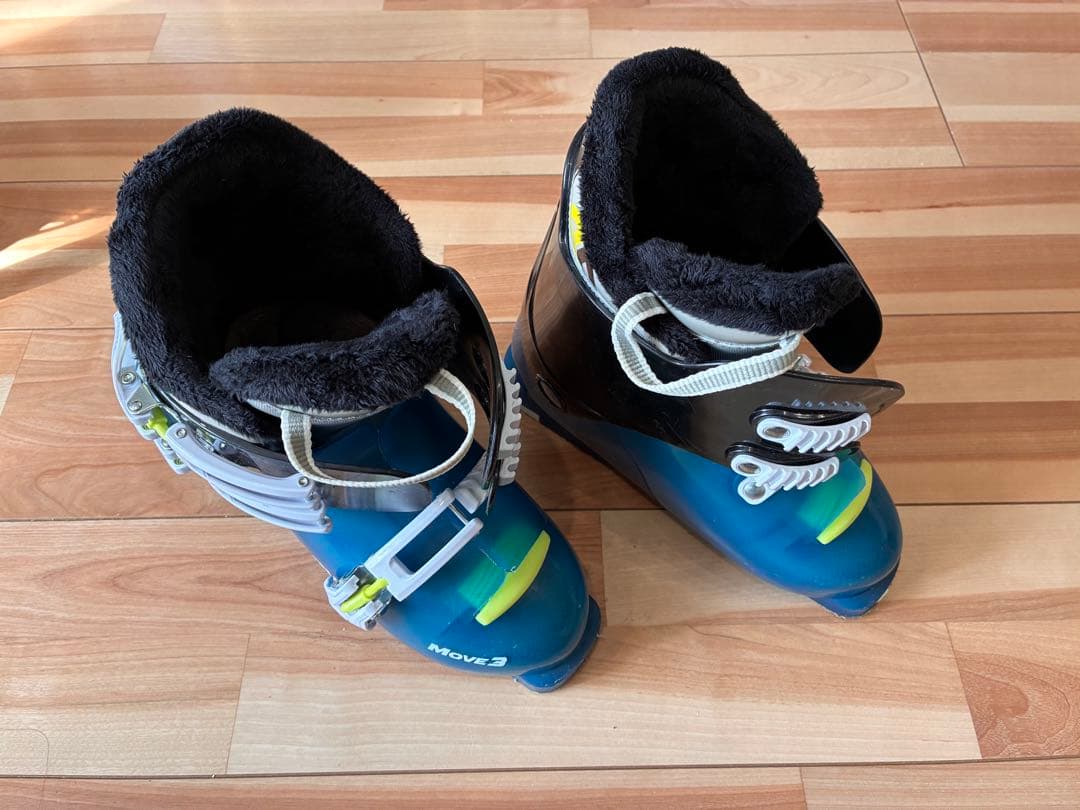 【送料無料】NORDICA スキーセット バック、ケース付　ブーツ2足24と25