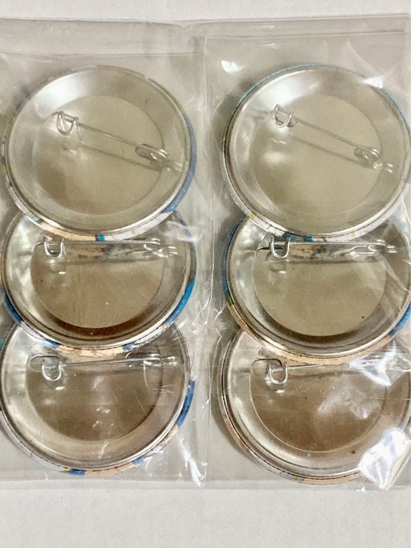 Free! ハイ☆スピード　DVD アニメガ　文教堂　特典　缶バッジ