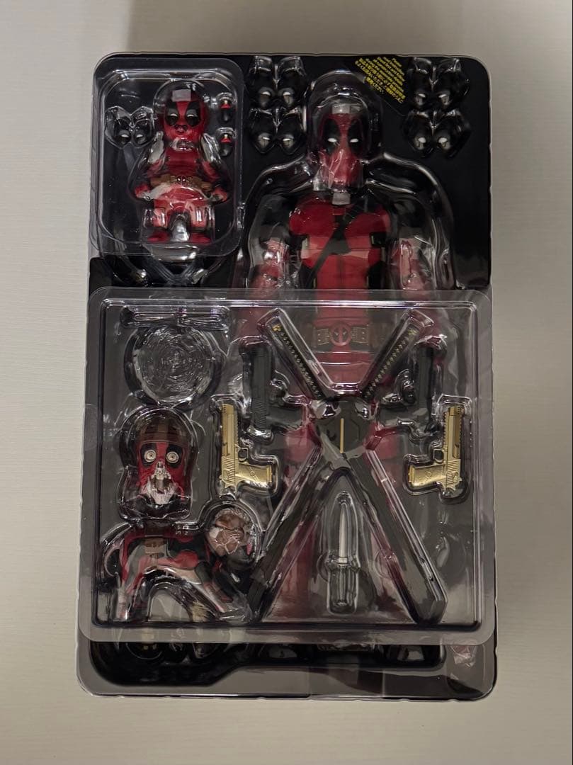 ホットトイズ　デッドプール　ボーナスアクセサリー付き