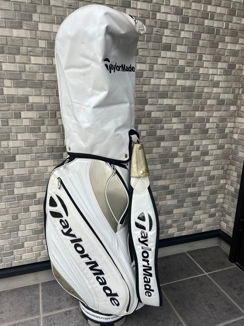 TaylorMade ホワイトキャディバッグ