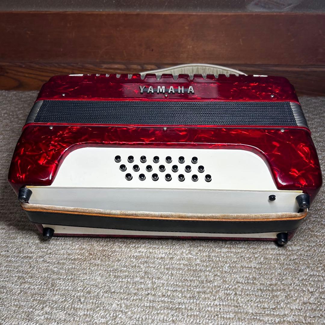 YAMAHA ヤマハ アコーディオン 32鍵盤8905
