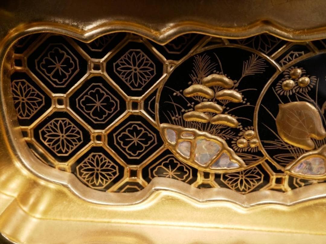 限定値下　収集品　仏壇用引出し　金具付き　本金箔　蒔絵付き　仏壇用　3131