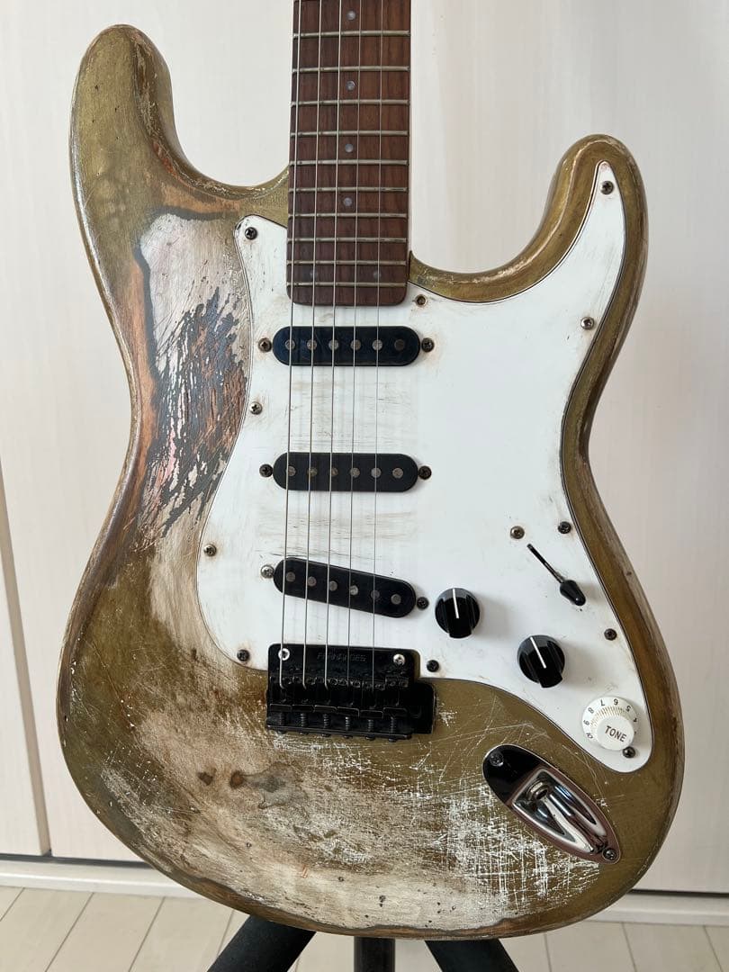FERNANDES STRATOCASTER レア　レリック加工ギター　中古
