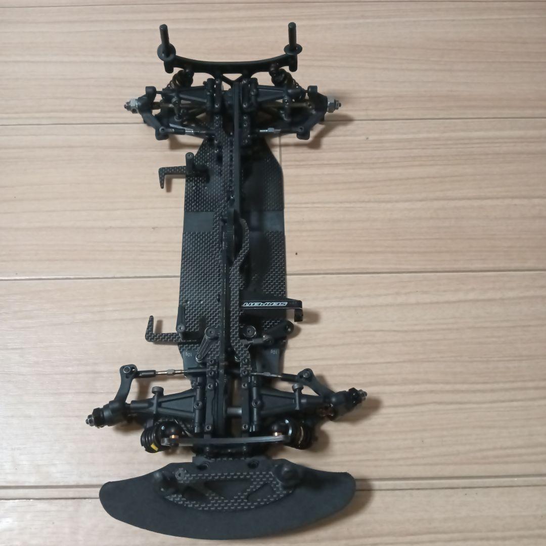 サーパント　X20MID カーボンシャシー