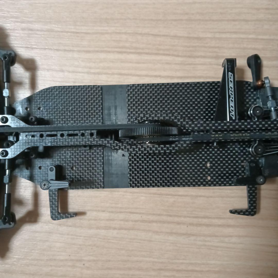 サーパント　X20MID カーボンシャシー