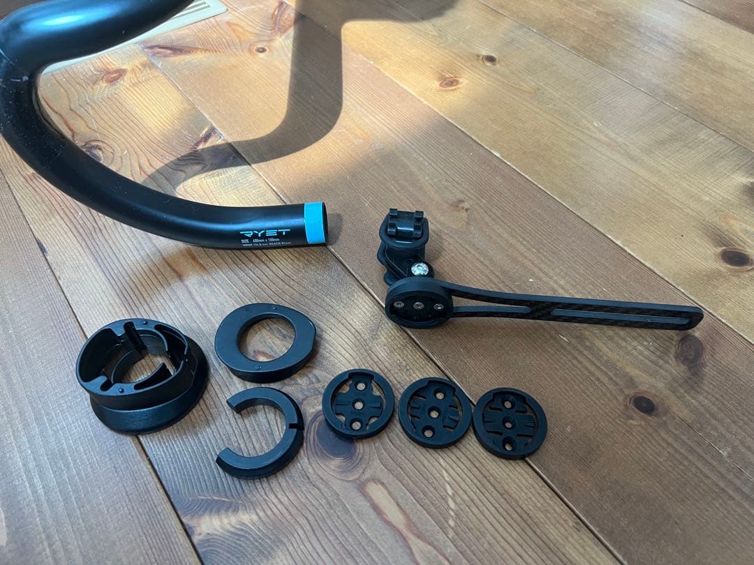 RYET カーボンハンドル ブラック/ブルー400mm×100mm