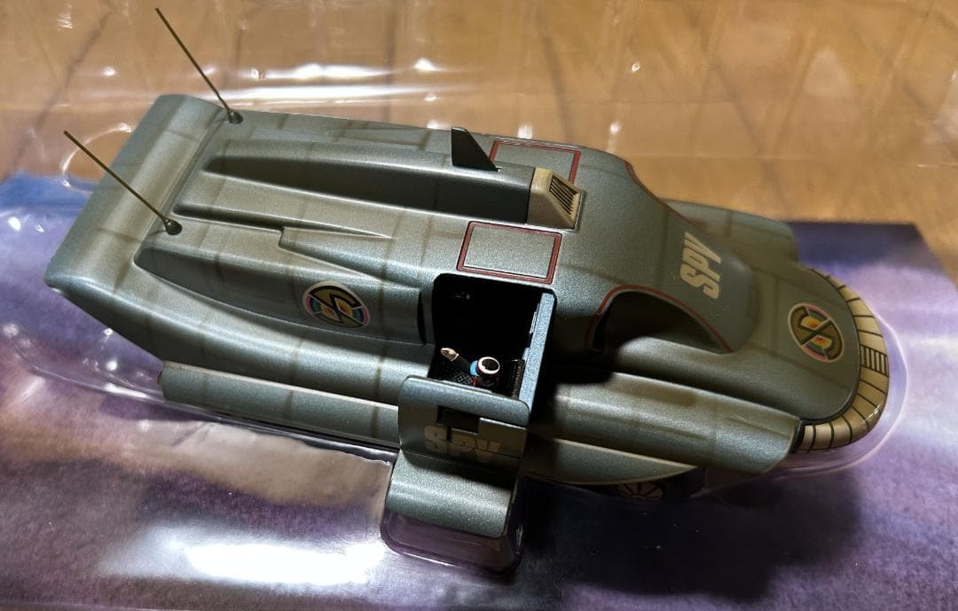 ブラックパンサー様 青島文化教材社 新世紀合金 キャプテンスカーレット追跡戦闘車