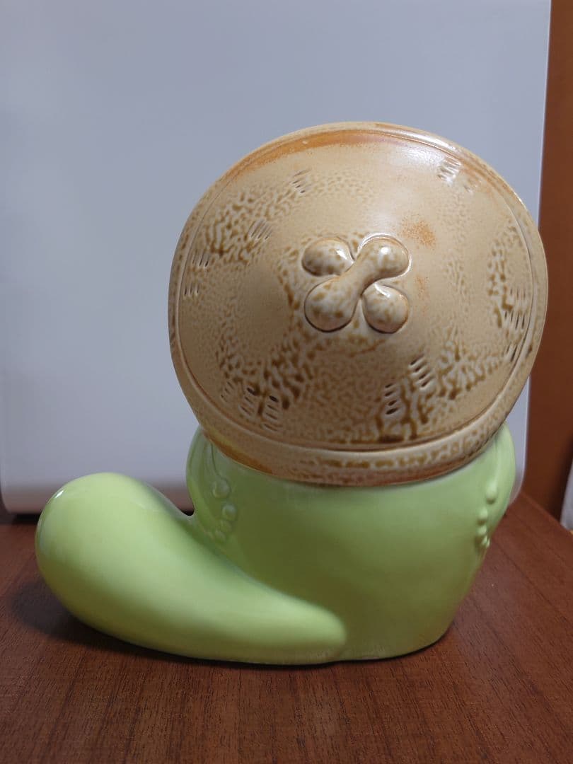 ぼんやり子だぬき 陶器置物 小さめサイズ