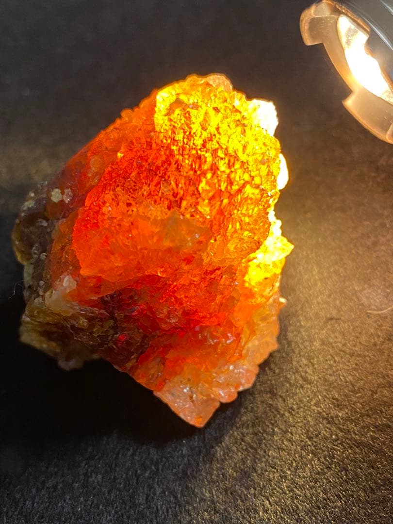 ジンカイト　紅亜鉛鉱　ポーランド産　228g　合成　天然石　鉱物　原石