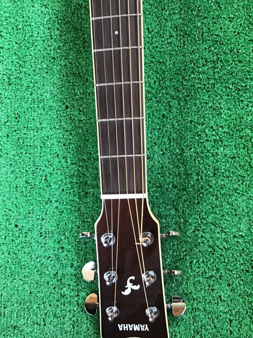 Yamaha アコースティックギター vew３１３０ R1