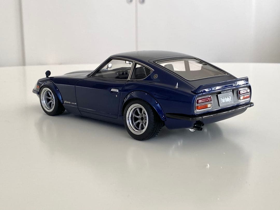 IGNITION MODEL 1/18 日産 フェアレディ 240ZG Blue