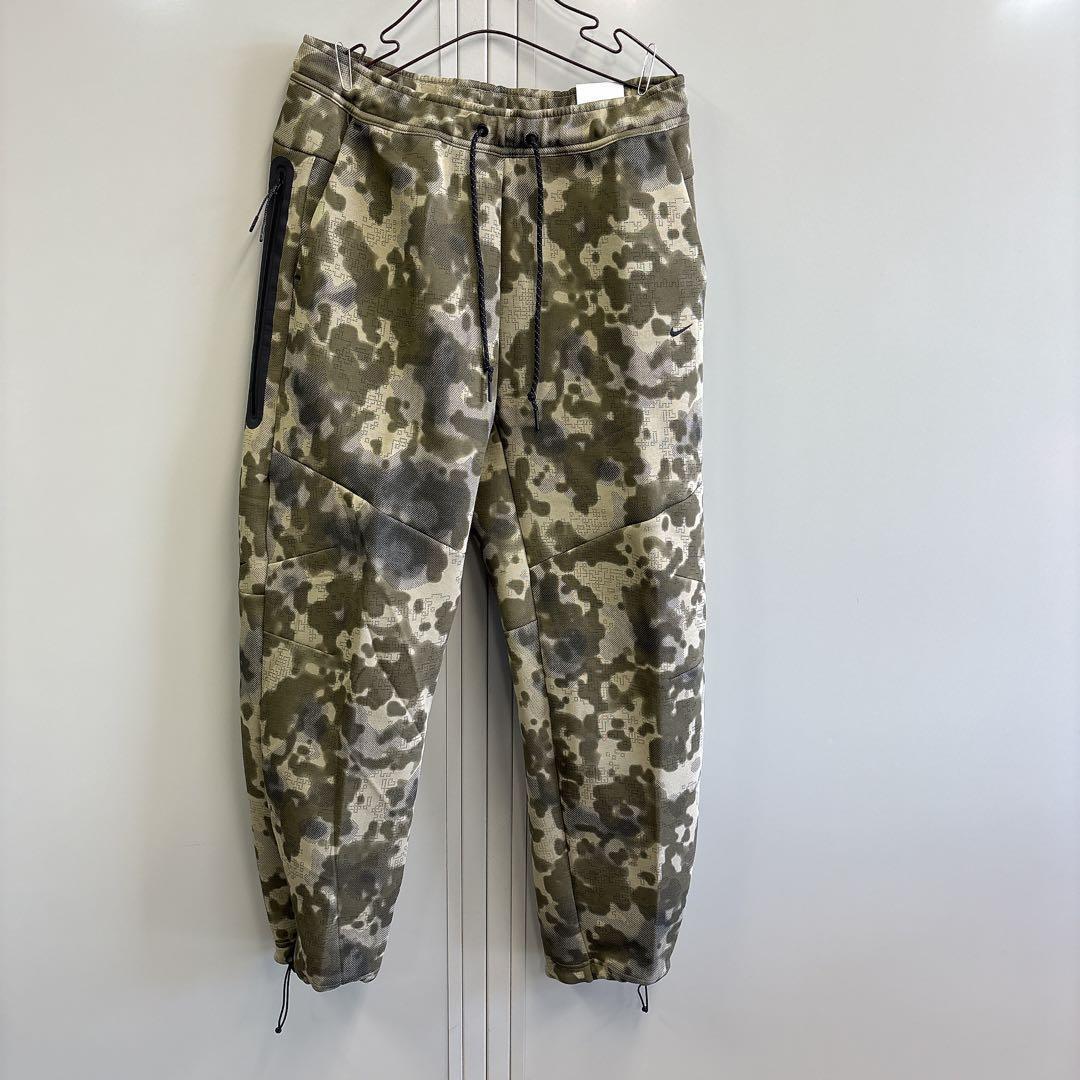【新品】ナイキ テック メンズ オープンヘム フリース カモ パンツ 2XL