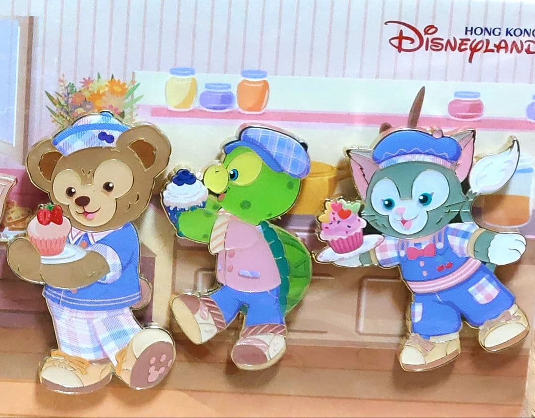 【非売品　香港ディズニー限定】ダッフィー&フレンズ　年パス　ピンバッチ