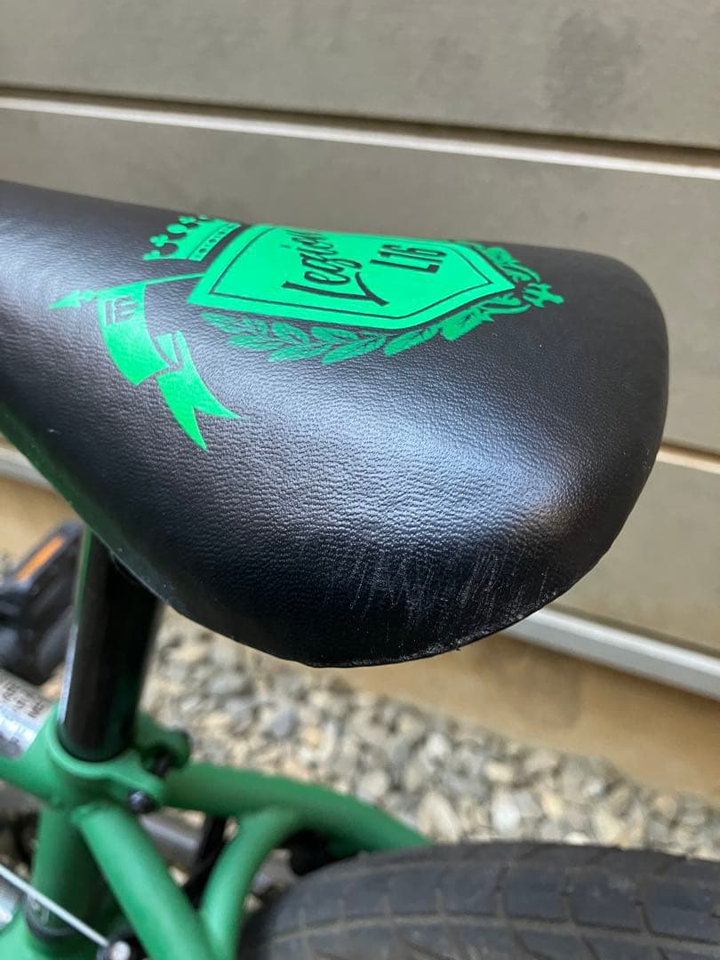 Mon BMX 自転車 緑/黒　16インチ