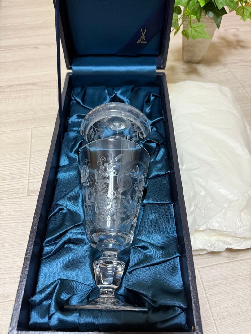 マイセン　花柄エッチングクリスタル　グラス