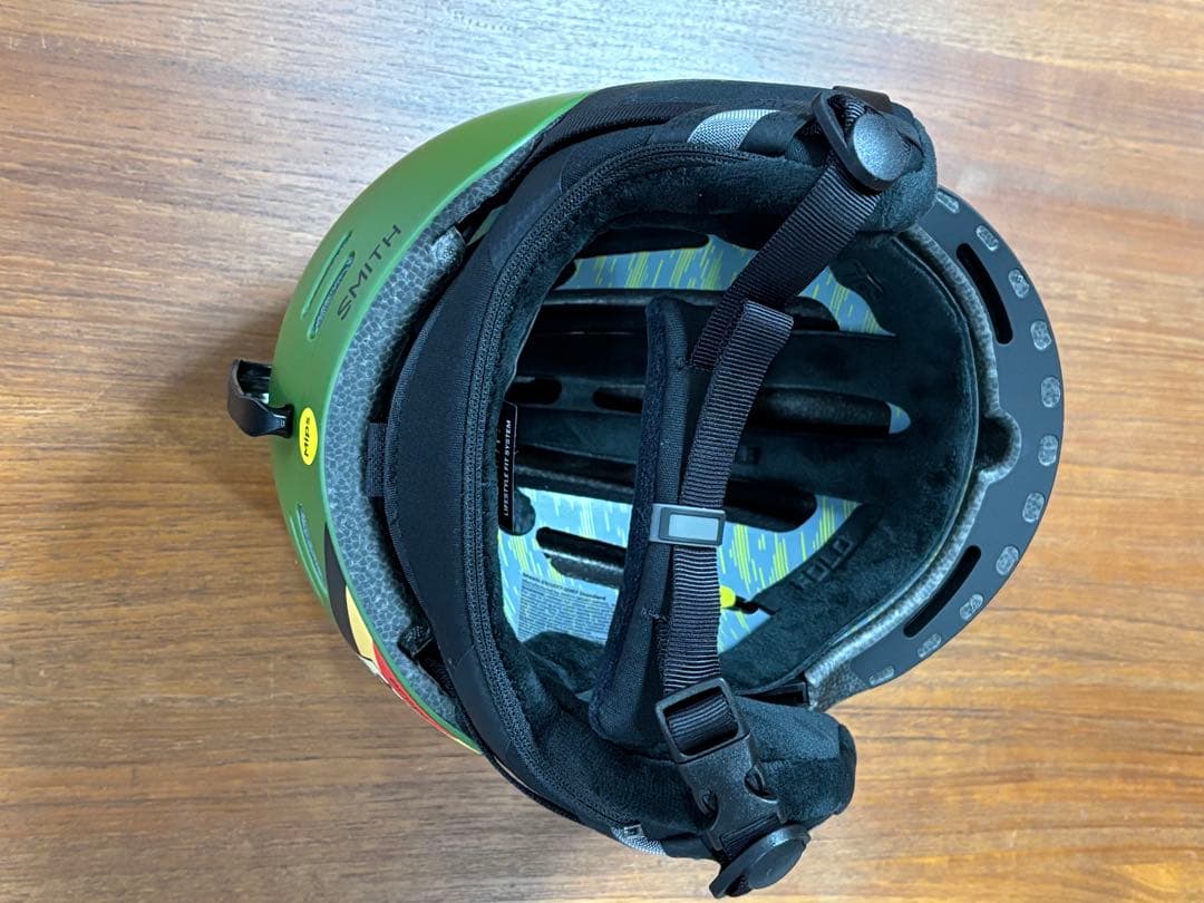 スミス（SMITH）スキースノーボードヘルメット　MAZE MIPS Mサイズ