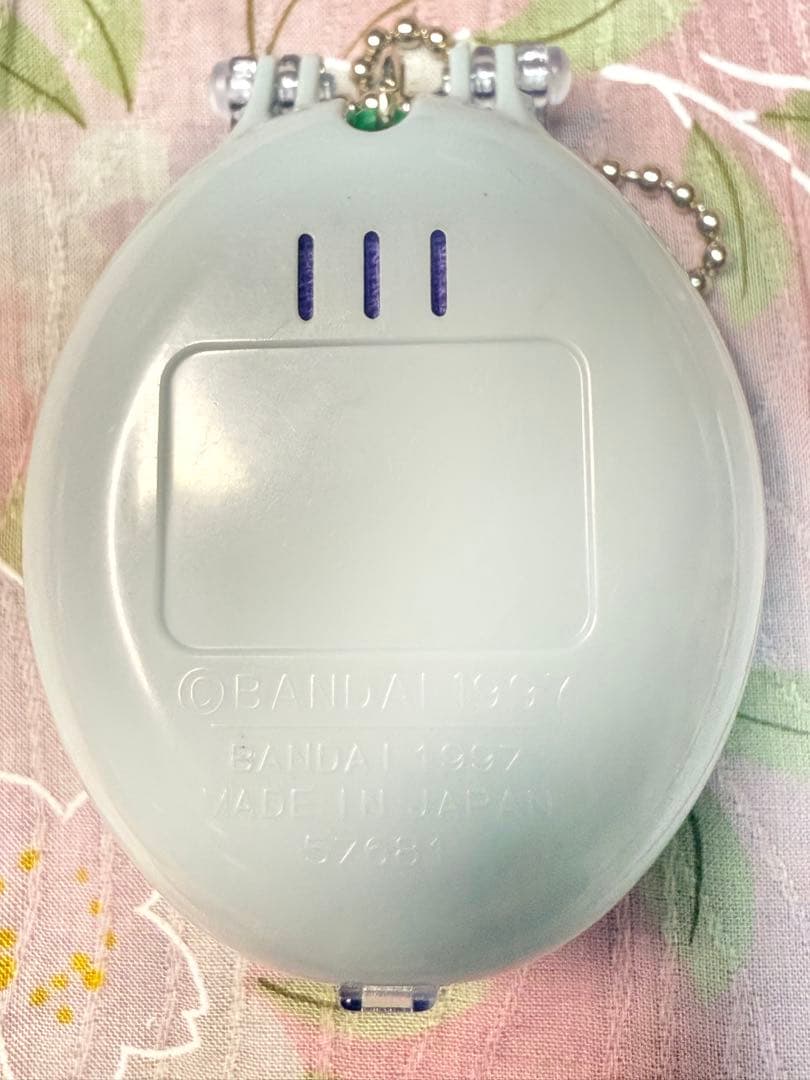 【動作確認済】サンタクロっちのたまごっち 緑 ケース付き