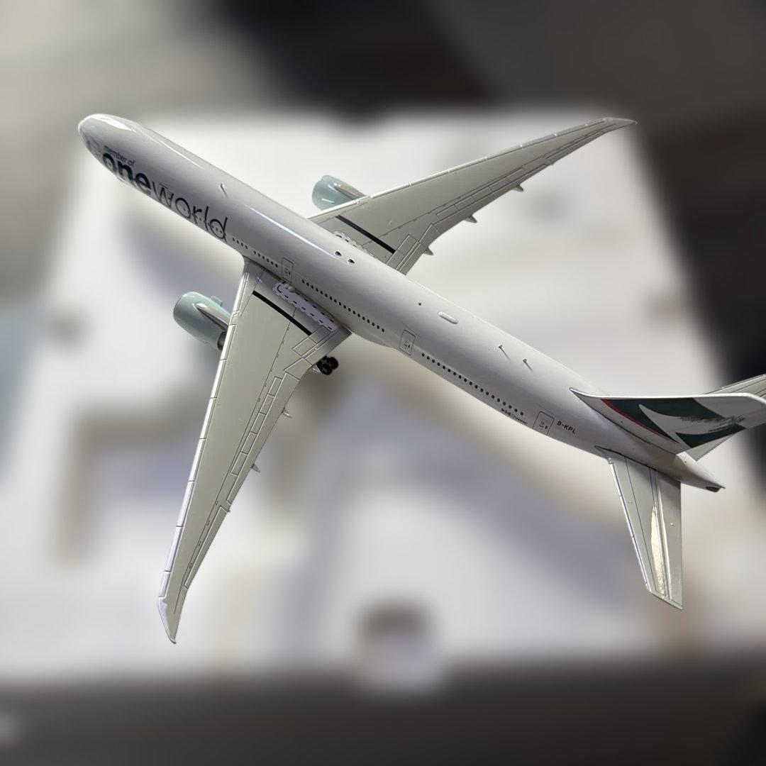 Cathay Pacific ONEWORLD塗装777-367ER1:200