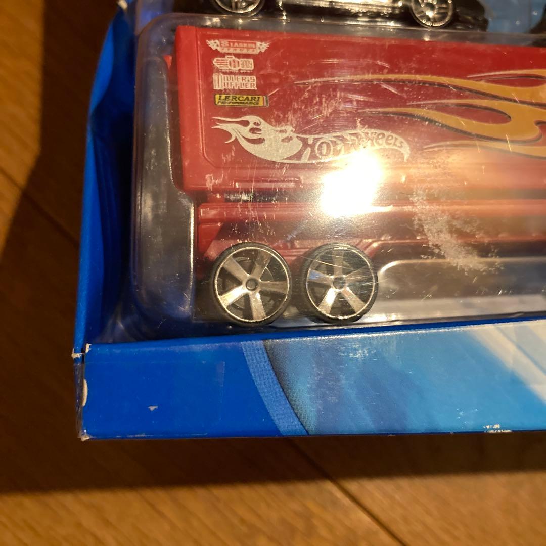 ホットウィール TRUCKIN TRANSPORTERS エンツォ フェラーリ