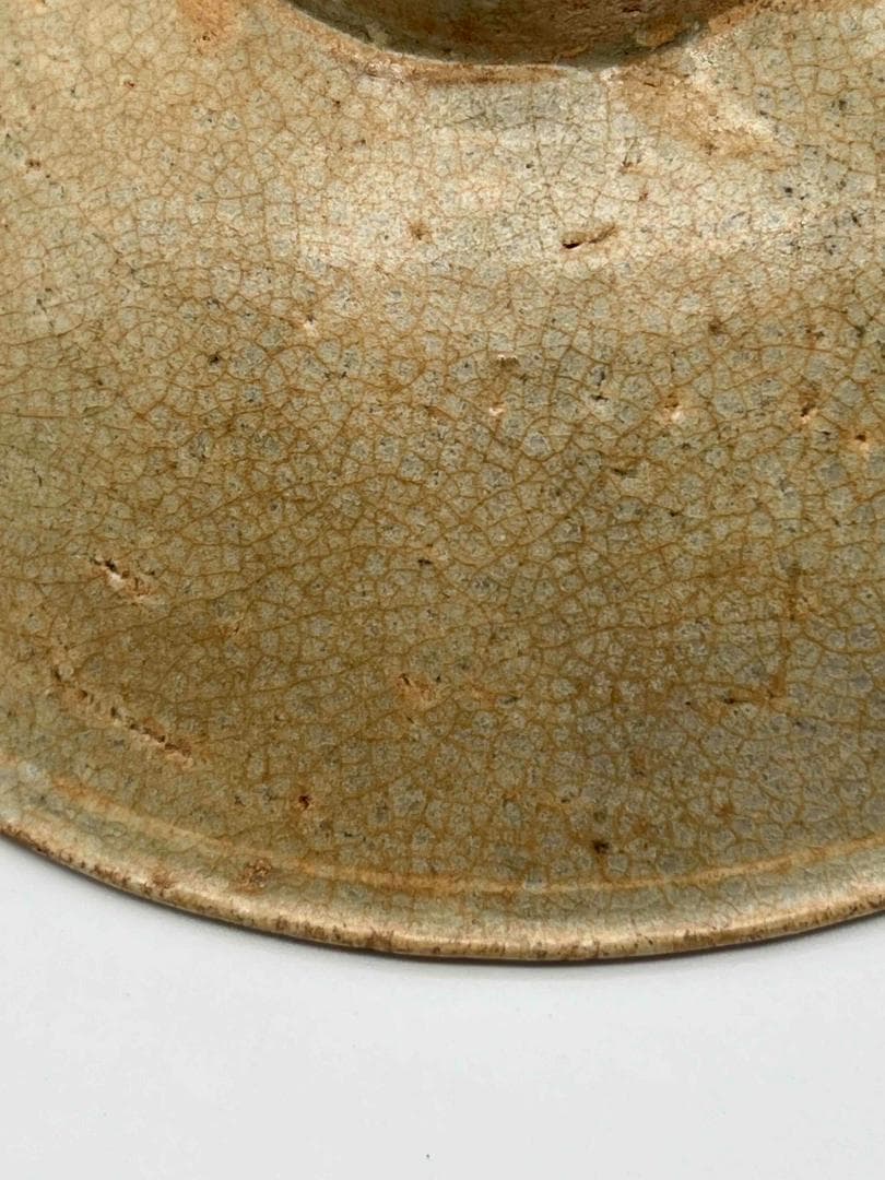 宋時代　青磁流水文茶盞　高台に【元旦】文字入り　景徳鎮　唐物　(D-96)