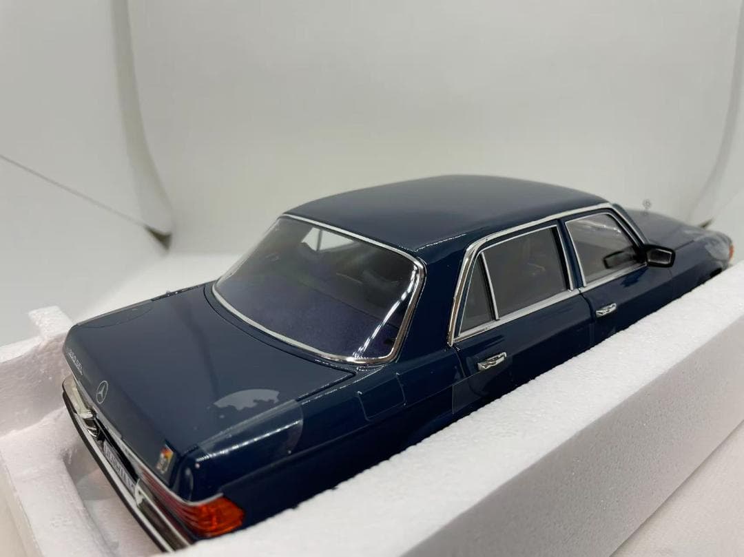 304-060 ノレブ 1/18 メルセデスベンツ 350 SEL 1979