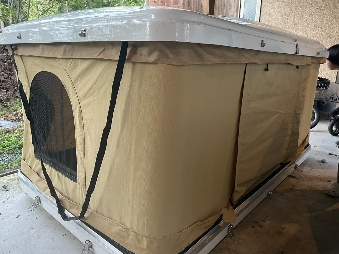 【値下げ】ルーフテント　タワー型　２０２５年６月購入【od312】