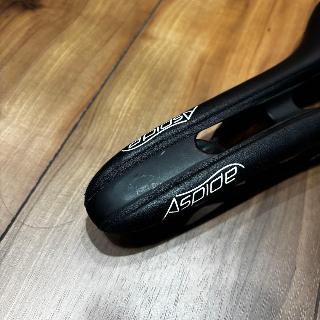 セラサンマルコ アスピデ スーパーレッジェーラ フルカーボンサドル