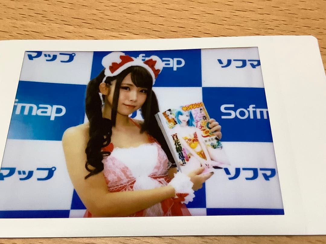 えなこ Cosplayer ‼️ サイン‼️