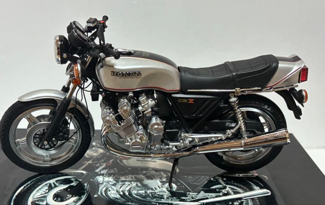 翡*翠様 ミニチャンプスMINICHAMPS 1/12 HONDA CBX100