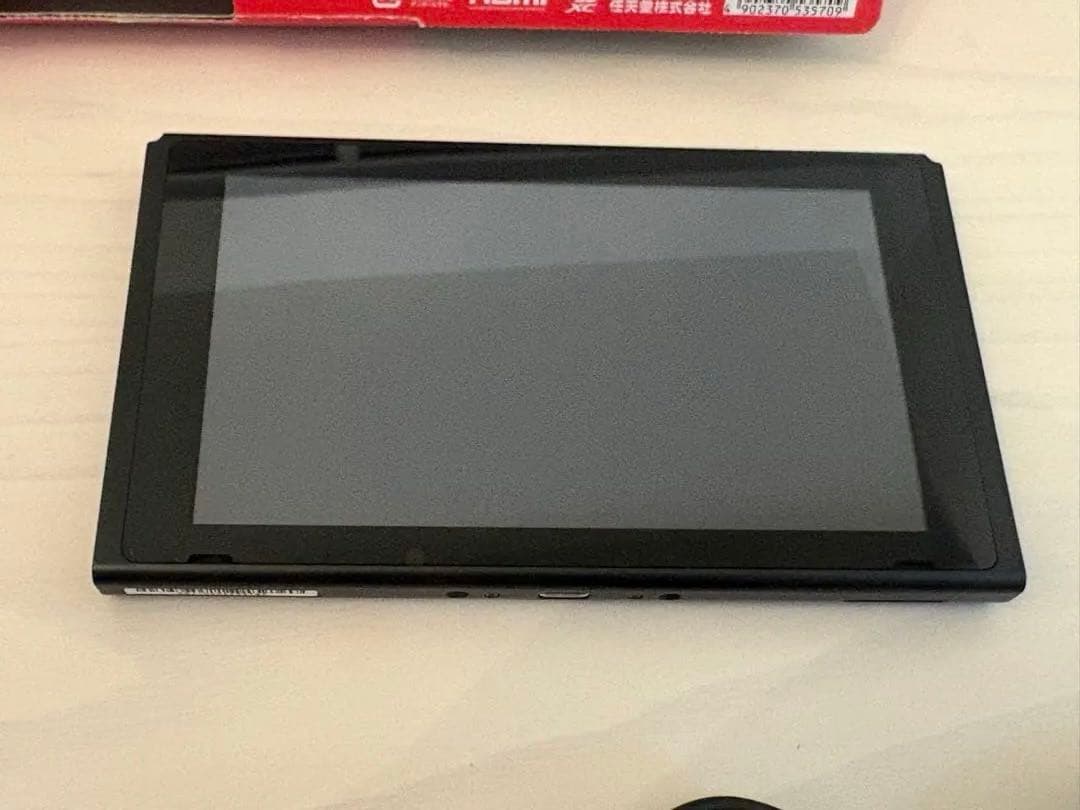 Nintendo Switch 本体　ジョイコンなし　黒グレー