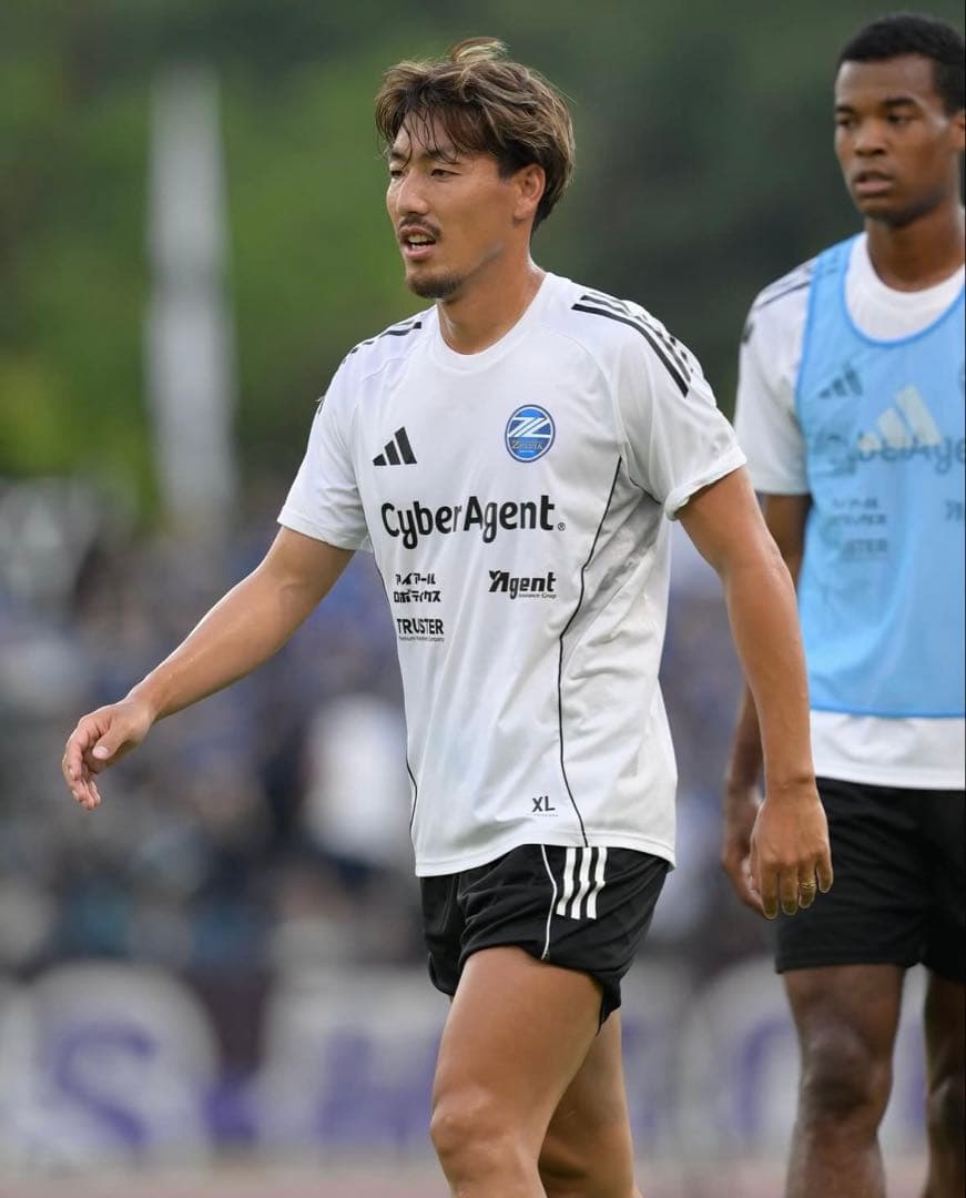 【2025】町田ゼルビア　ウェア　Lサイズ