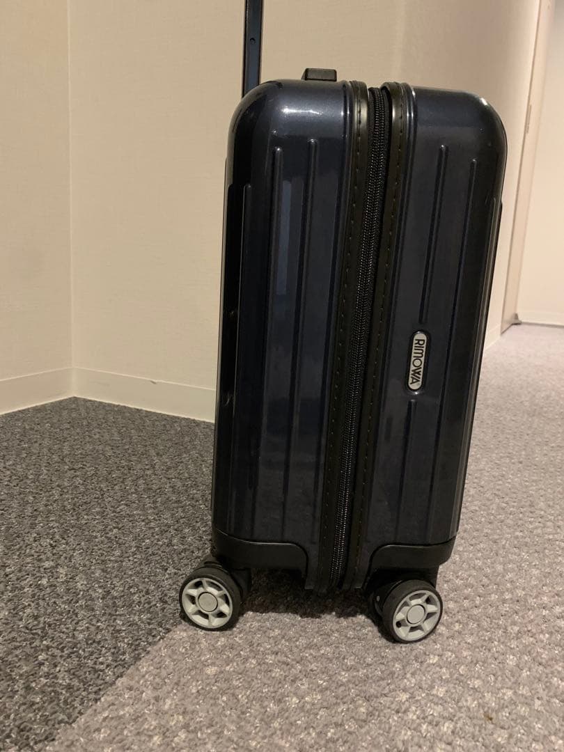 期間限定セール　リモワキャリー　サルサエア　22L ネイビー　希少機内持込　4輪