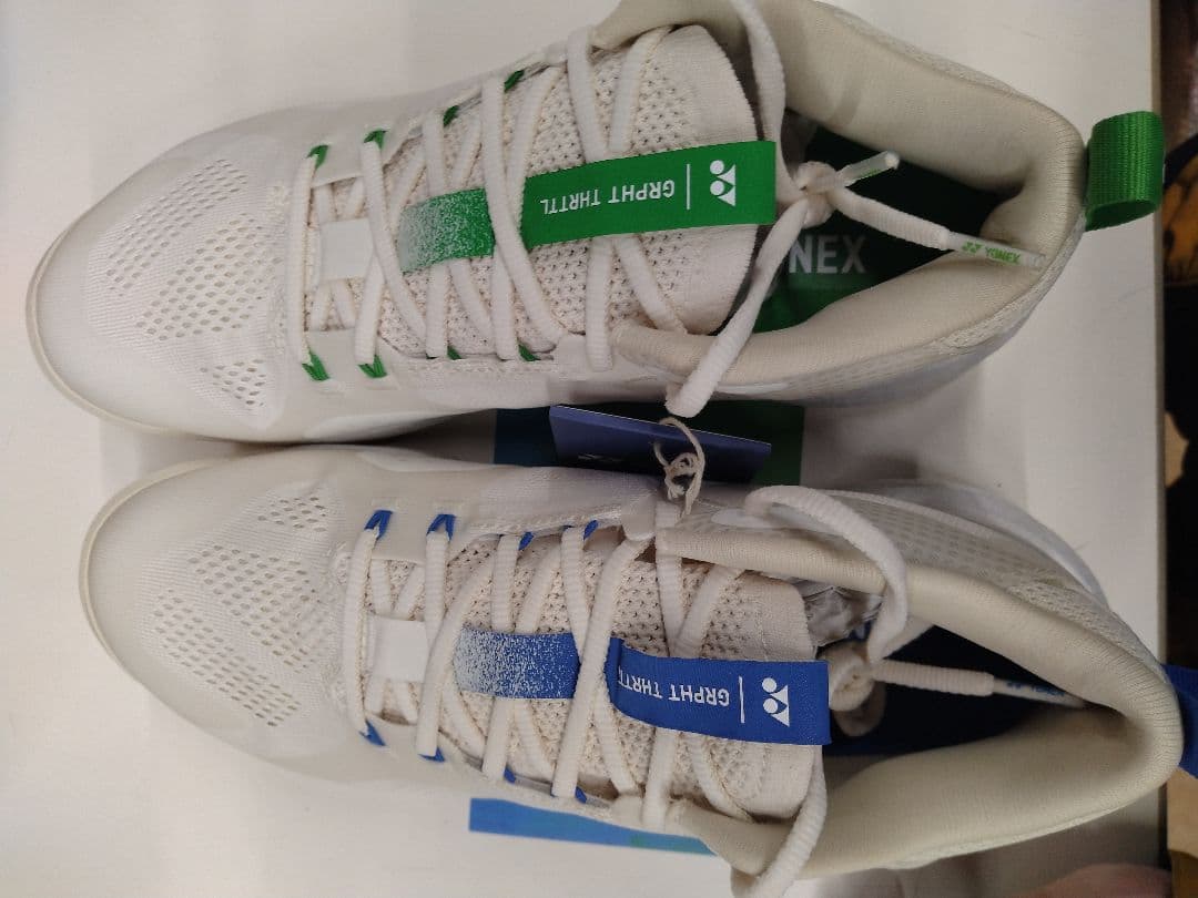 ヨネックス　オフコートシューズ　グラファイトスロットルメン　26.0cm