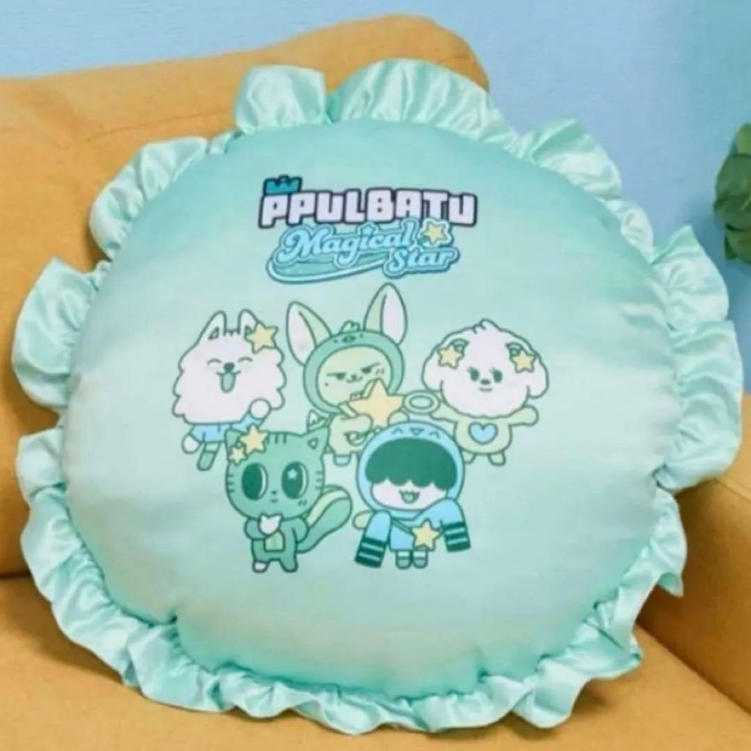 TXT プルバトゥ ファミマ　エニマイくじ クッション　※ラキドロトレカ5枚付き