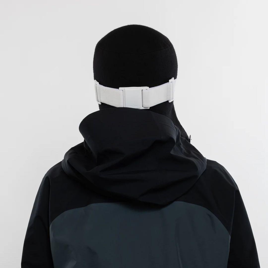 25/26’ REVOLT SUPER LIGHT FRAME White 新品